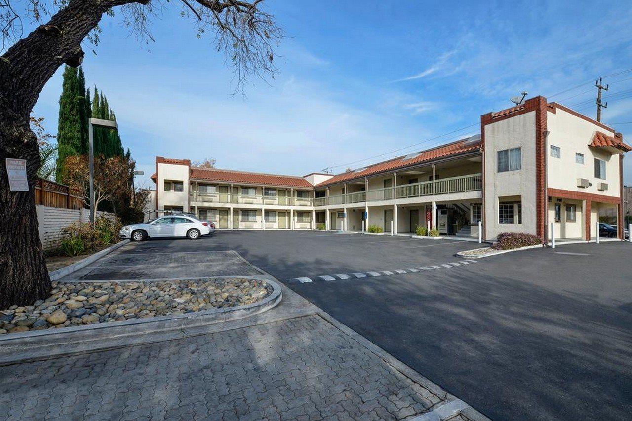 Americas Best Value Inn San Jose Convention Center Exterior photo